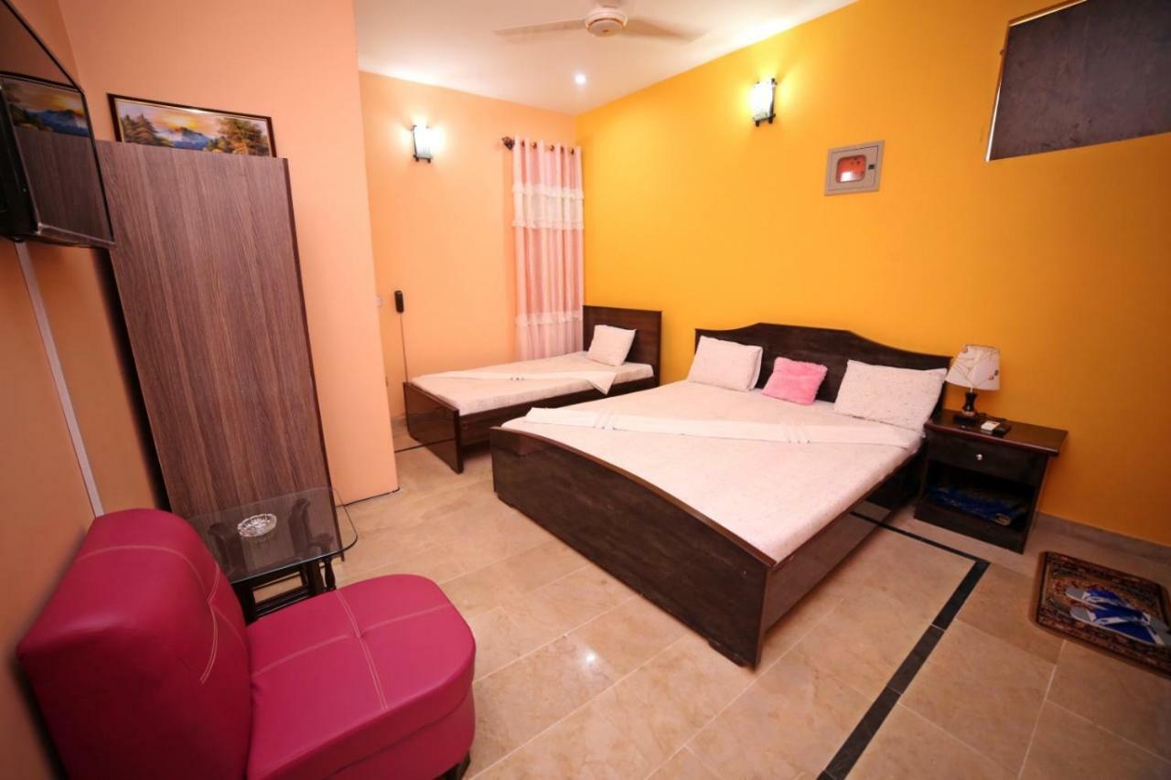 Season Inn Karaczi Zewnętrze zdjęcie