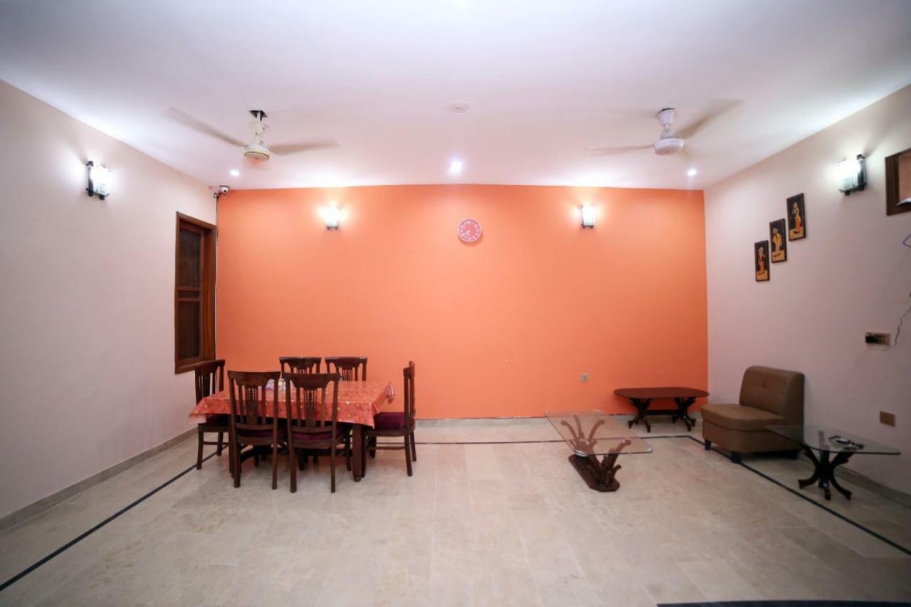 Season Inn Karaczi Zewnętrze zdjęcie