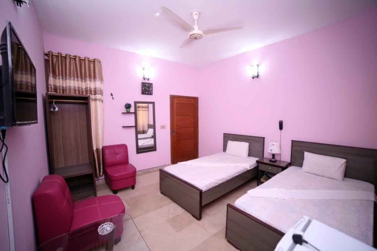 Season Inn Karaczi Zewnętrze zdjęcie